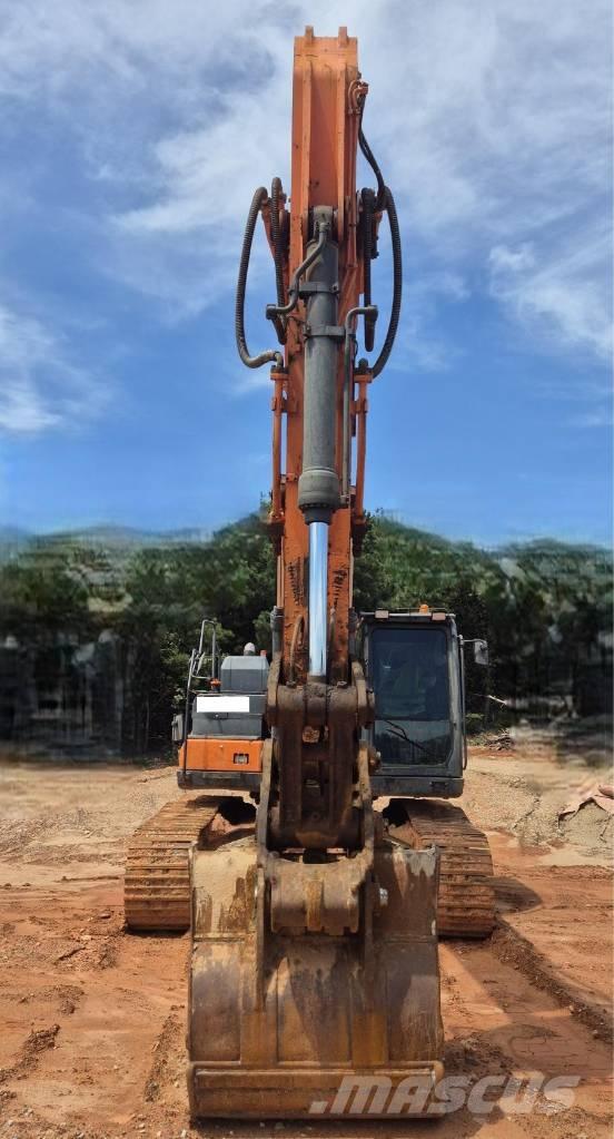 Doosan DX 300 LC-5 Pásové rýpadlá