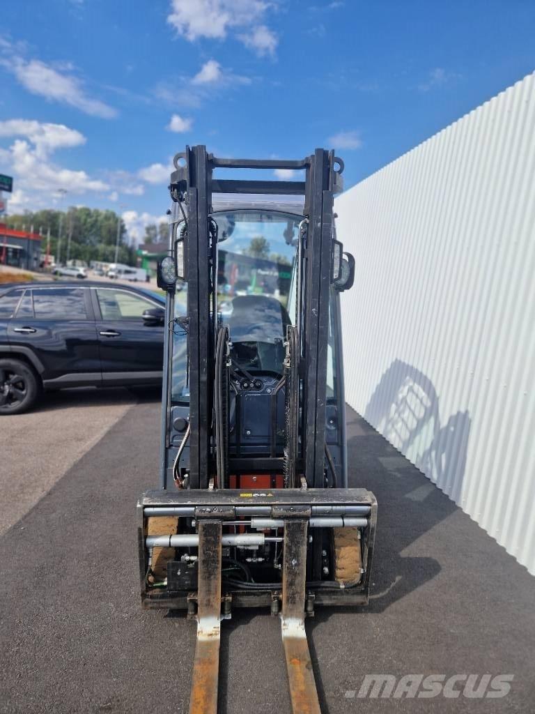 Toyota 8 FBE 16 T Akumulátorové vozíky