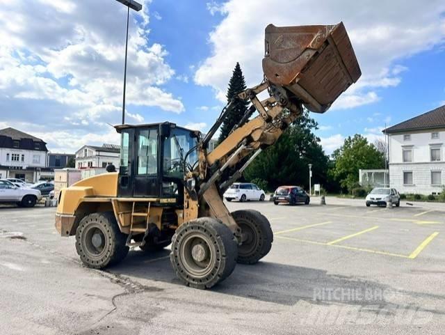 CAT IT 14 G 2 Kolesové nakladače