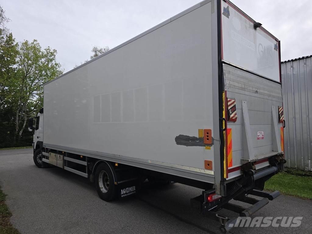 Volvo FM330 4X2 Skriňová nadstavba
