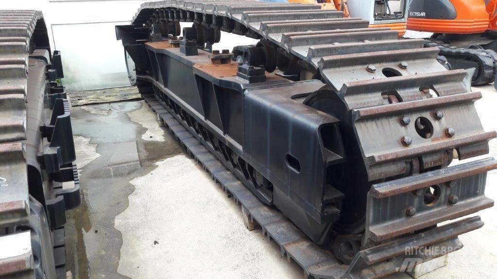 Hitachi ZX500LC-3 Podvozky a zavesenie kolies