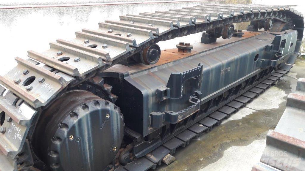 Hitachi ZX500LC-3 Podvozky a zavesenie kolies