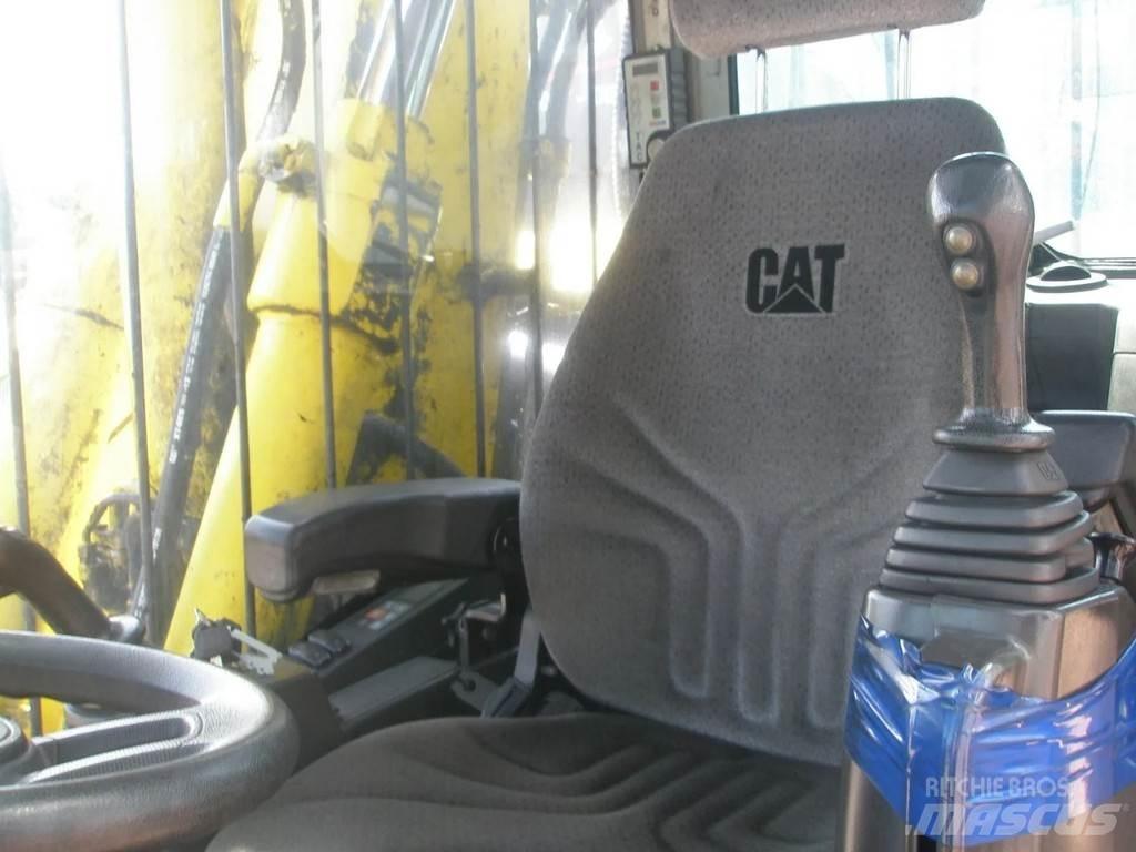 CAT M318F Kolesové rýpadlá