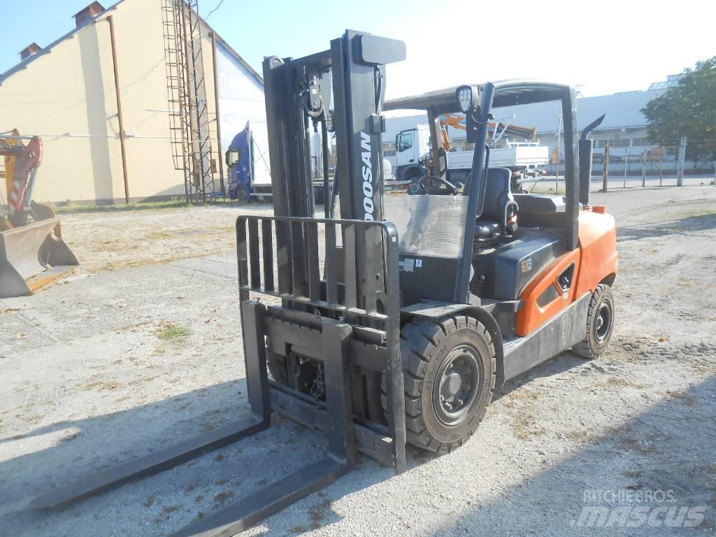 Doosan D50SC-09 Dieselové vozíky