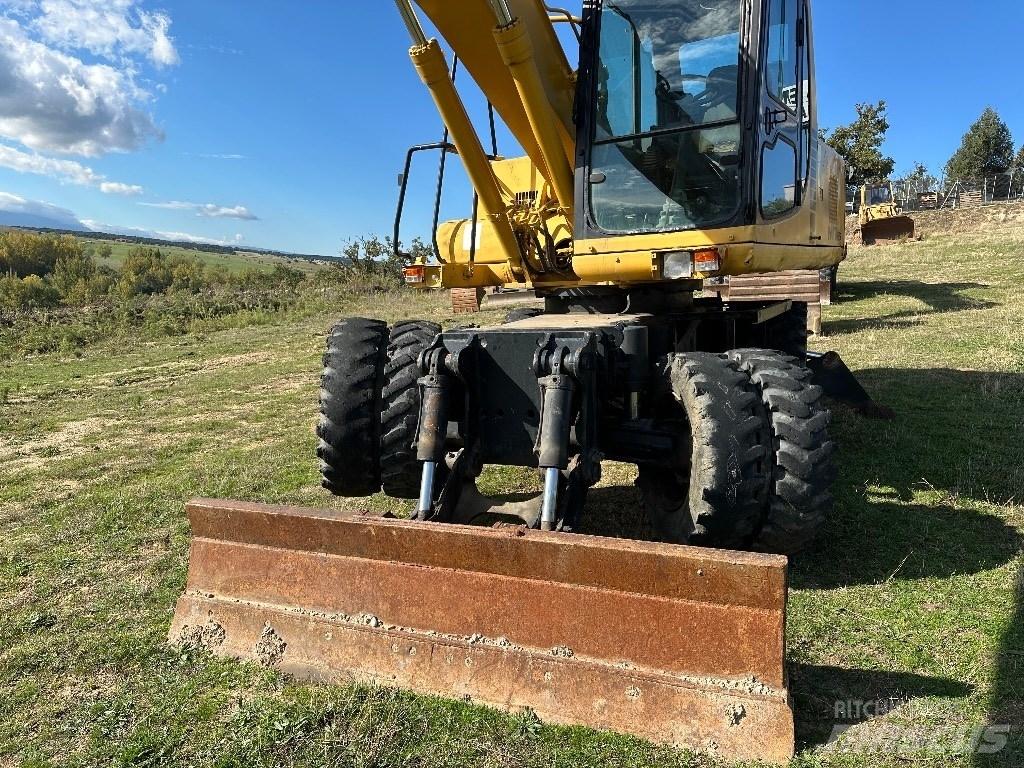 Komatsu PW 170-6 Kolesové rýpadlá