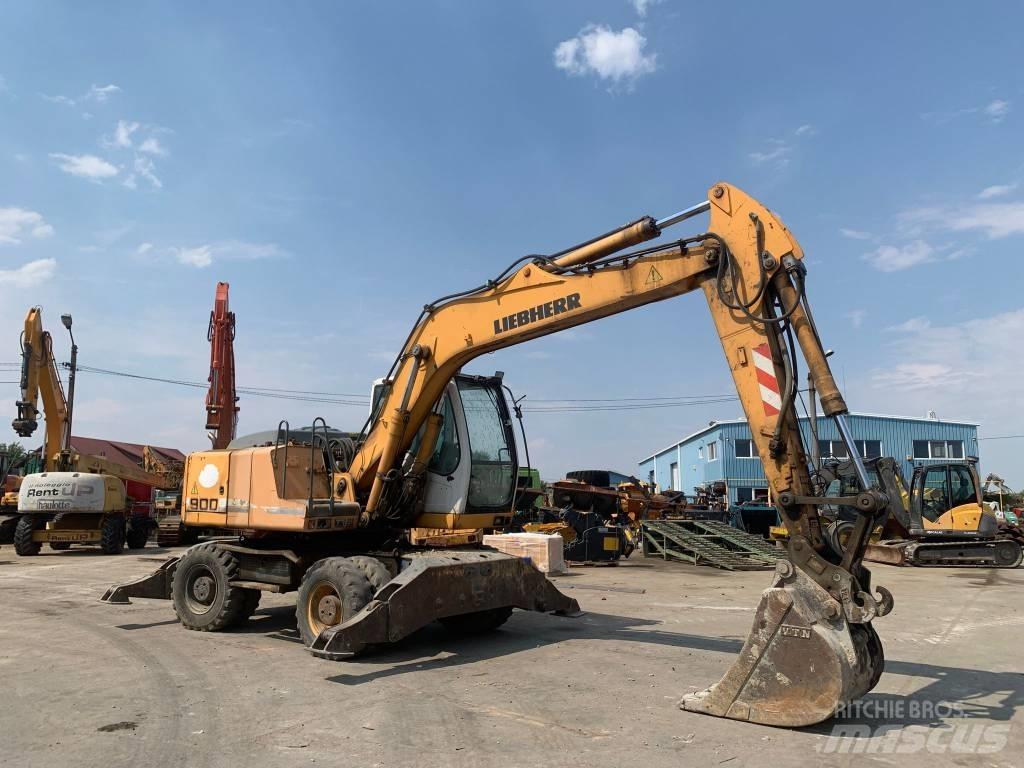 Liebherr A 900 C Kolesové rýpadlá