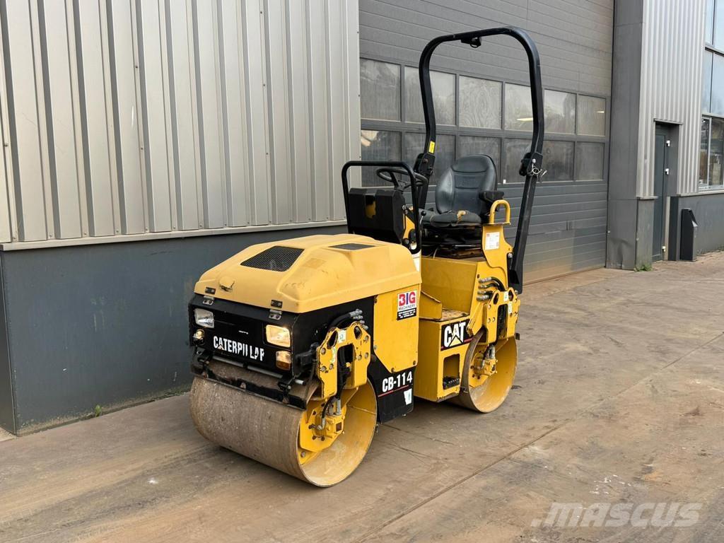 CAT CB114 Tandemové valce
