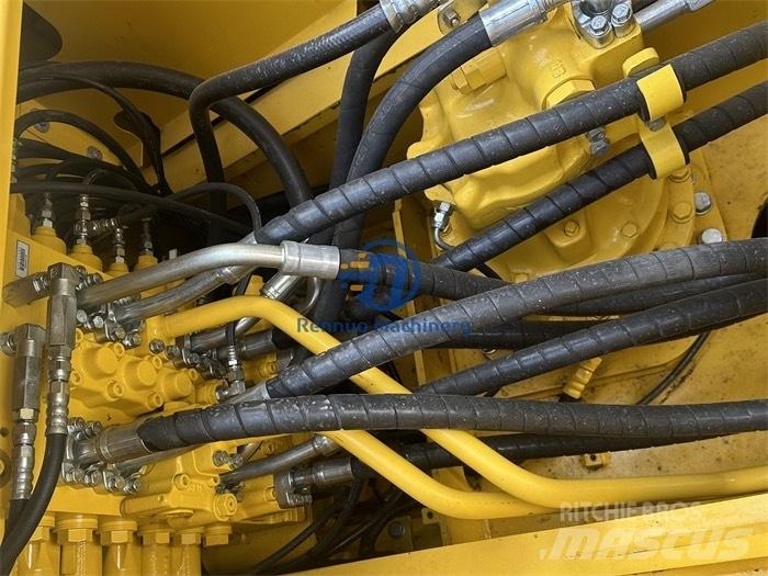 Komatsu PC200-8MO Pásové rýpadlá