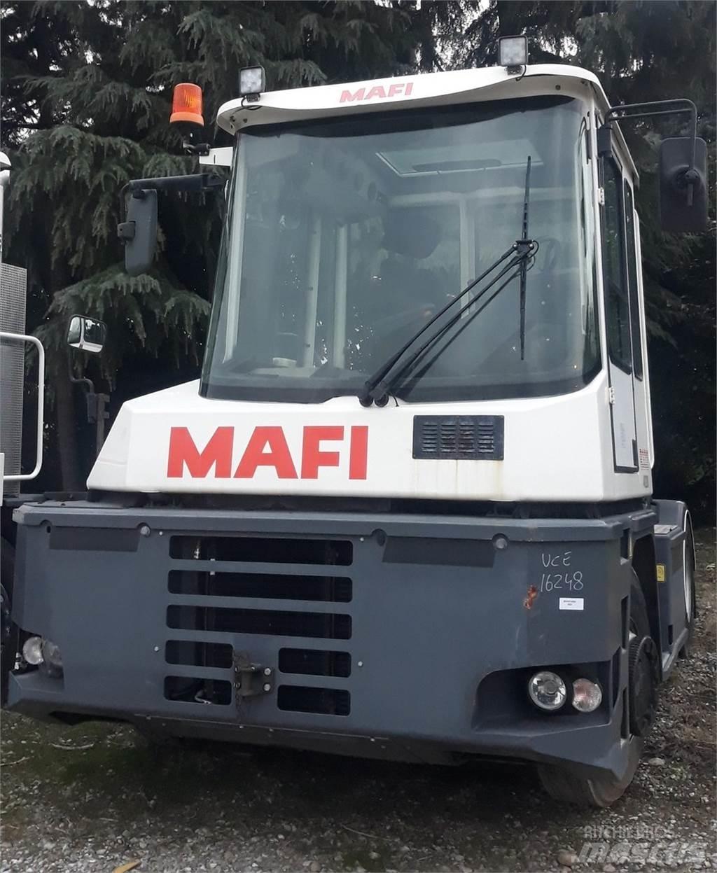  R332-4x4 Terminálový ťahač