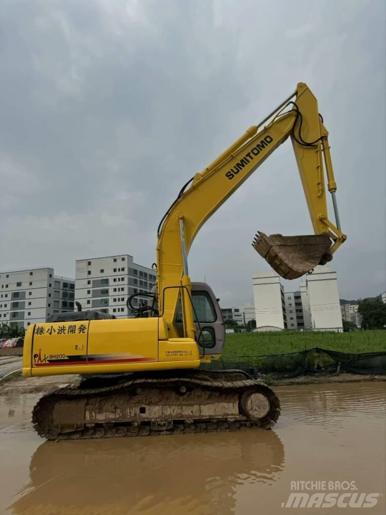 Sumitomo SH200-3 Pásové rýpadlá