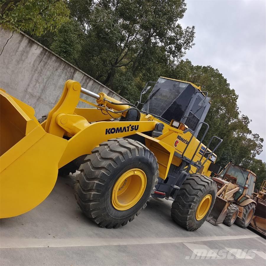 Komatsu WA380-3 Kolesové nakladače