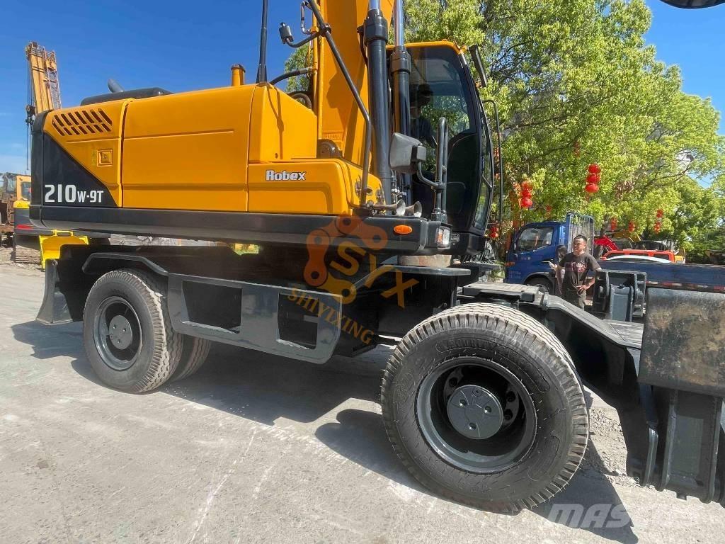 Hyundai R210W Kolesové rýpadlá