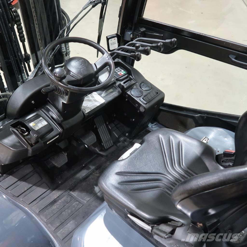 Toyota 40-8FD35N Dieselové vozíky