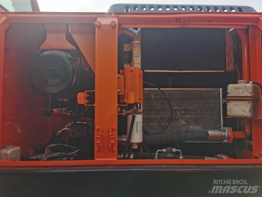Doosan DX 225LC-9C Pásové rýpadlá