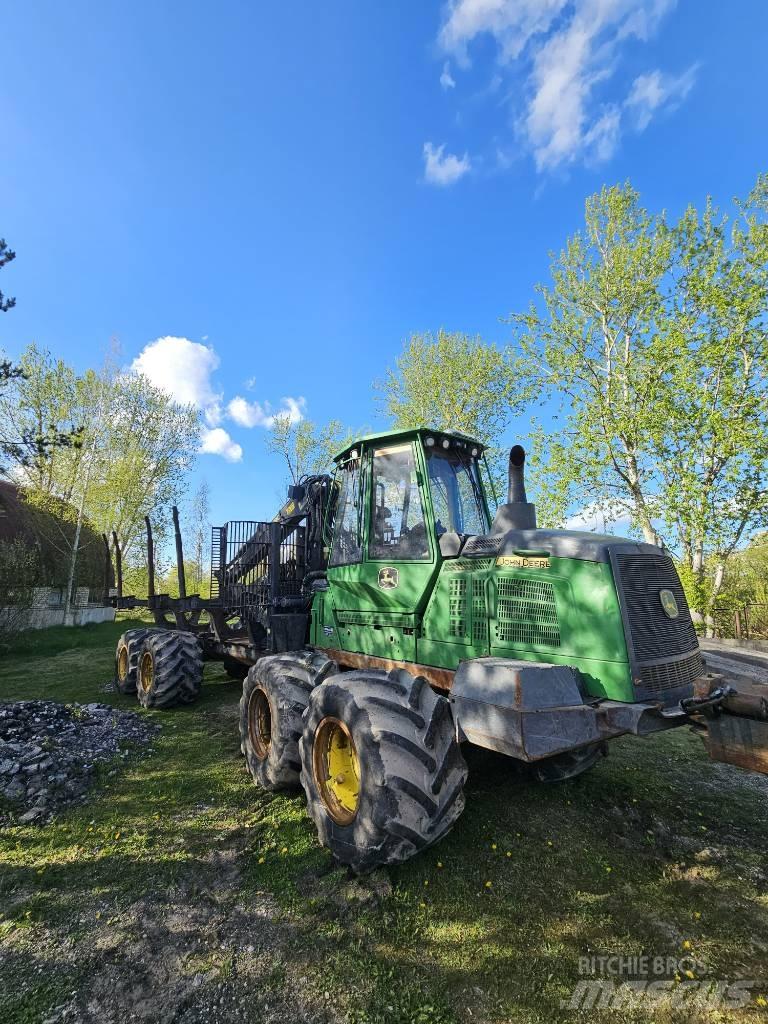 John Deere 1510 G Lesné traktory