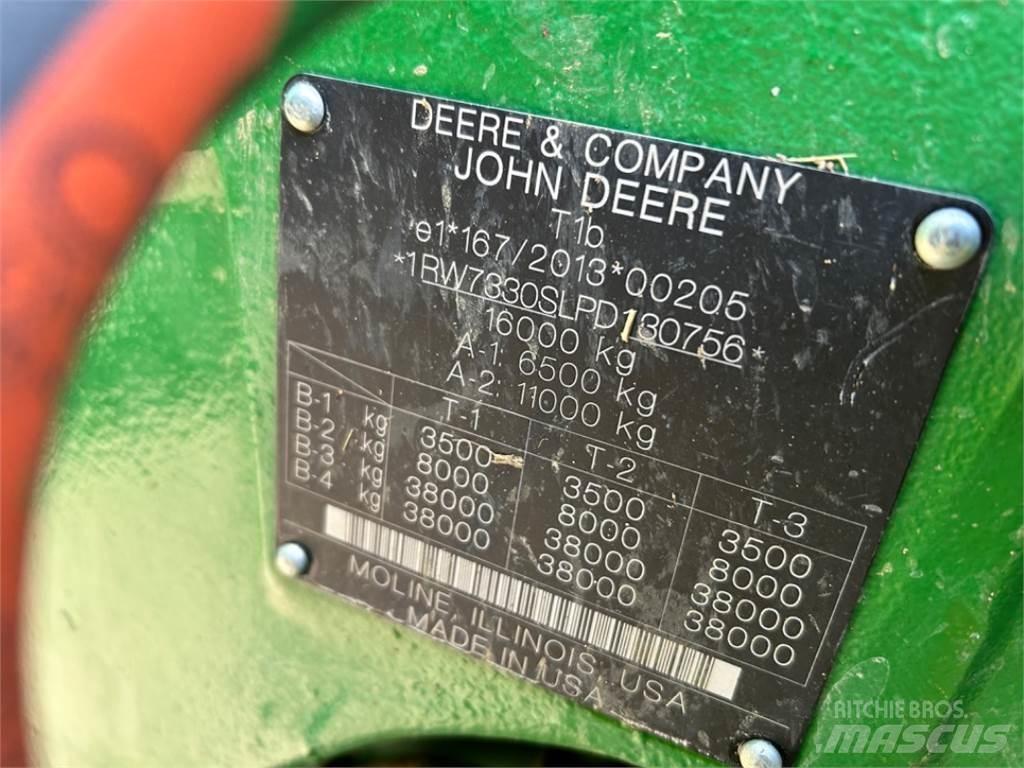 John Deere 7R330 Traktory