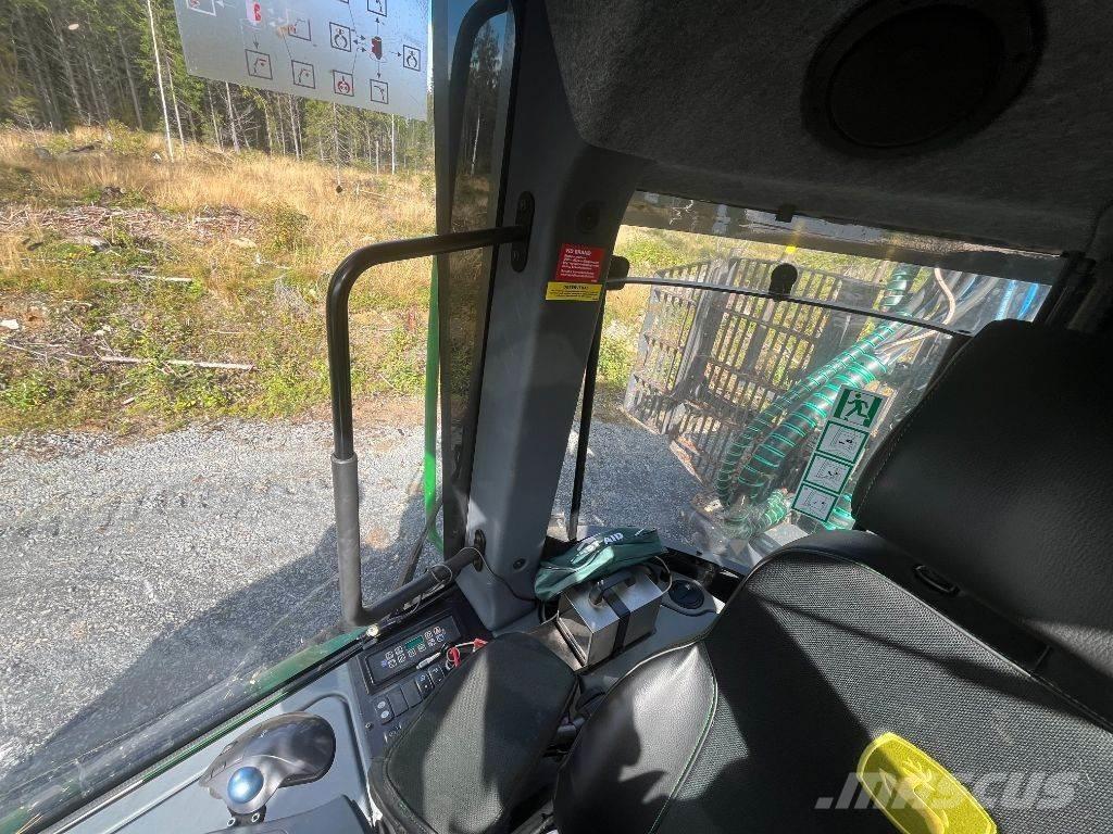 John Deere 1510G Lesné traktory