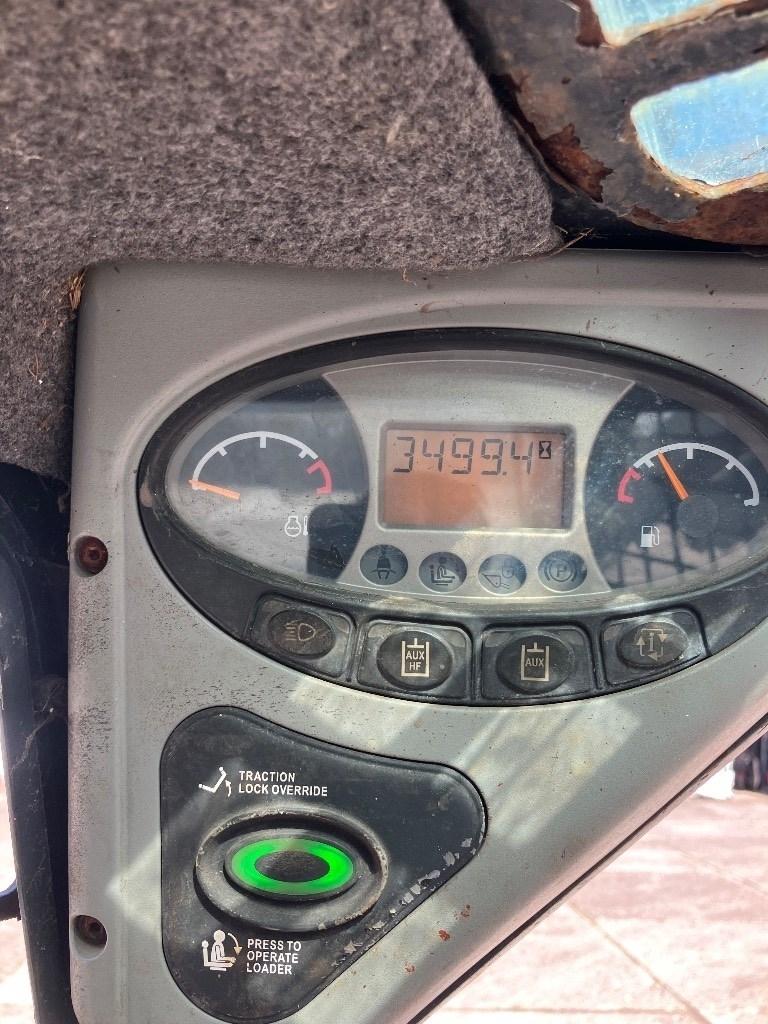 Bobcat S 100 Šmykom riadené nakladače