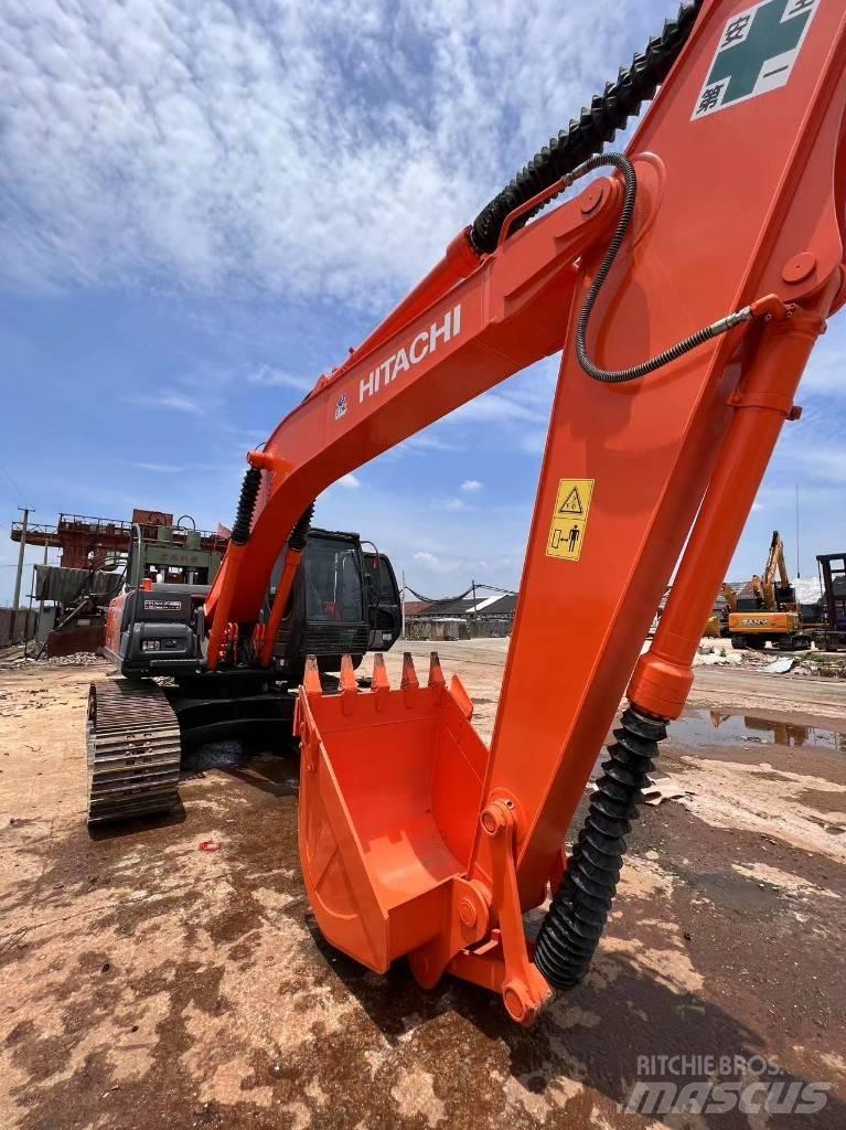 Hitachi ZX 200-6 Pásové rýpadlá