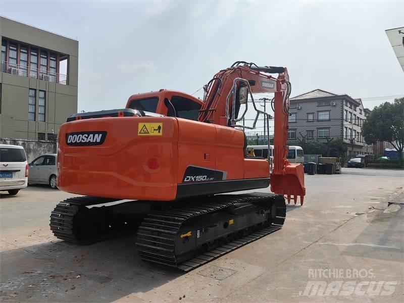 Doosan DX150 Pásové rýpadlá