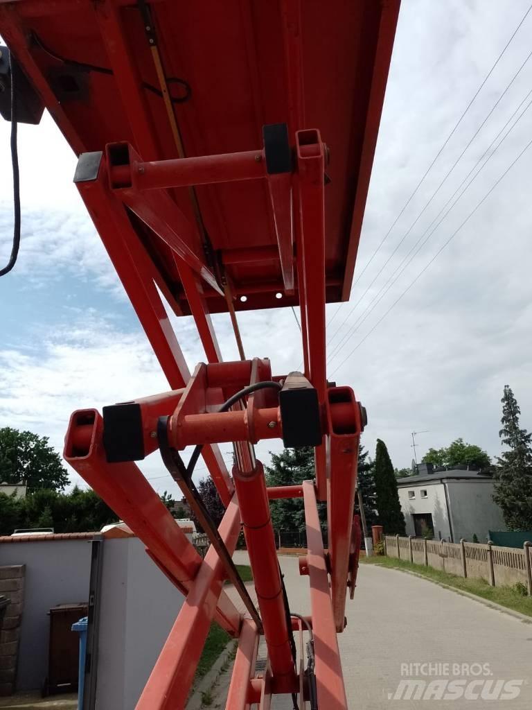 Haulotte Compact 10 Nožnicové zdvíhacie plošiny