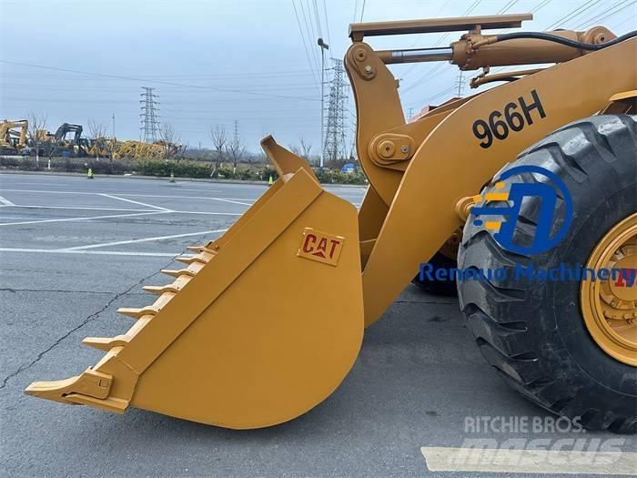 CAT 966H Kolesové nakladače