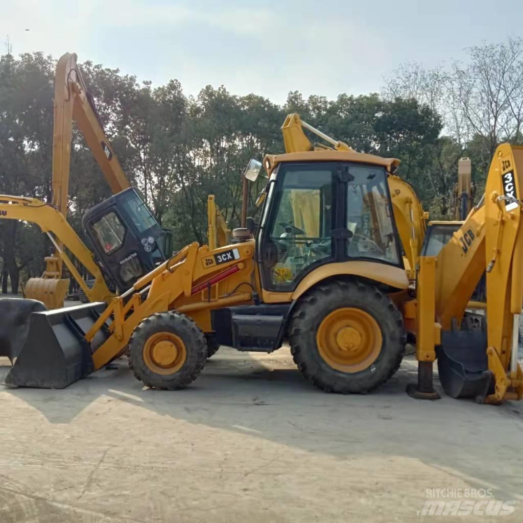 JCB 3CX Rýpadlo-nakladače