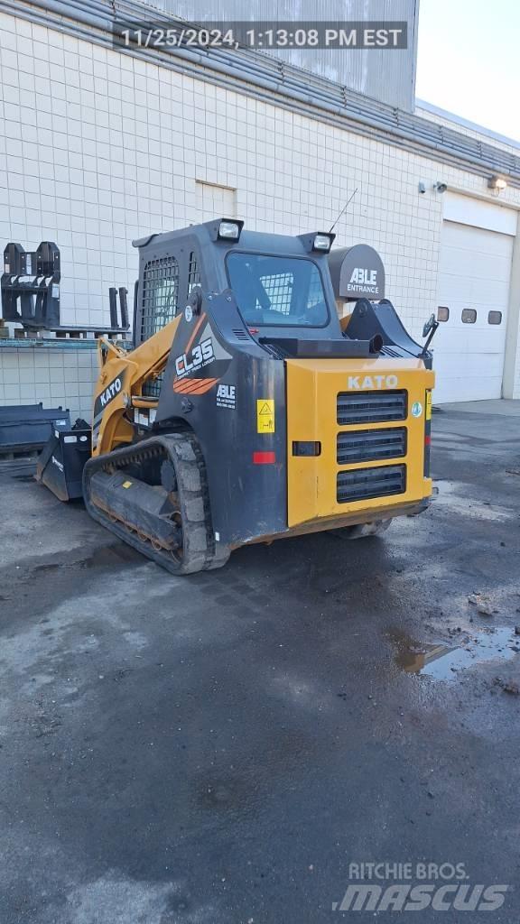 Kato CL35 Šmykom riadené nakladače