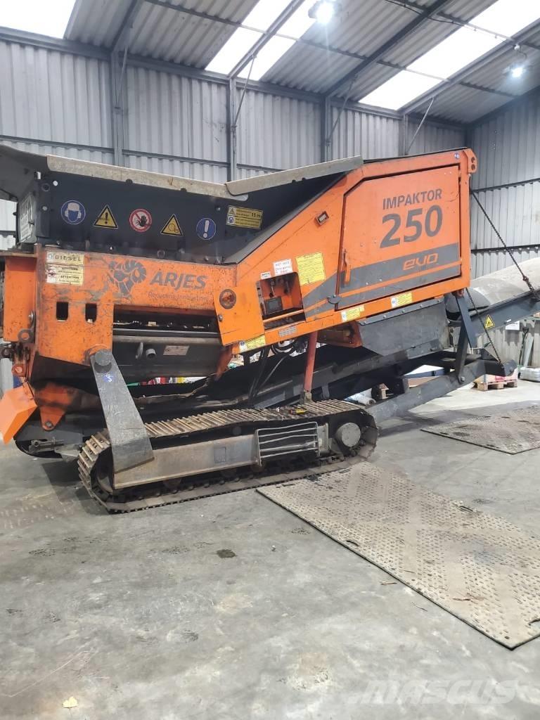 Arjes 250 Evo Mobilné drviče