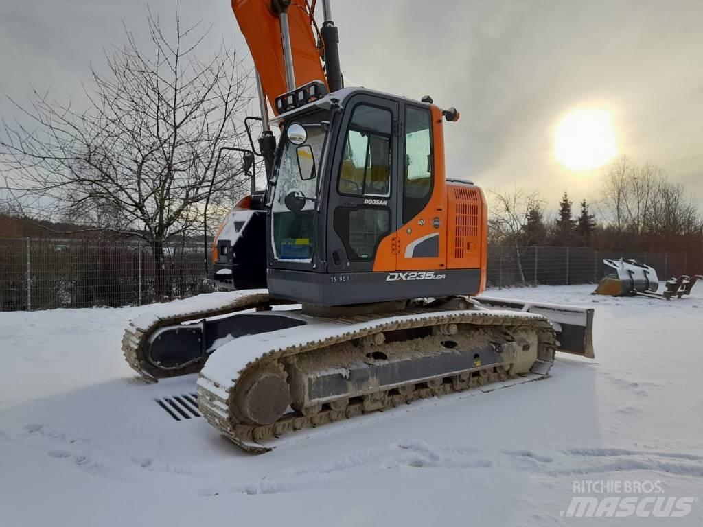 Develon DX 235 LCR-5 Pásové rýpadlá