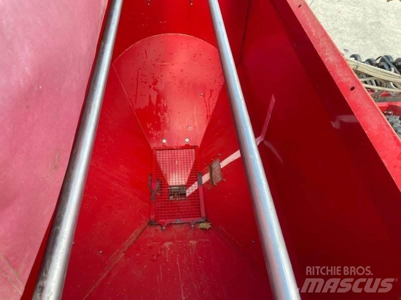 Horsch Pronto 9 DC Mechanické sejačky