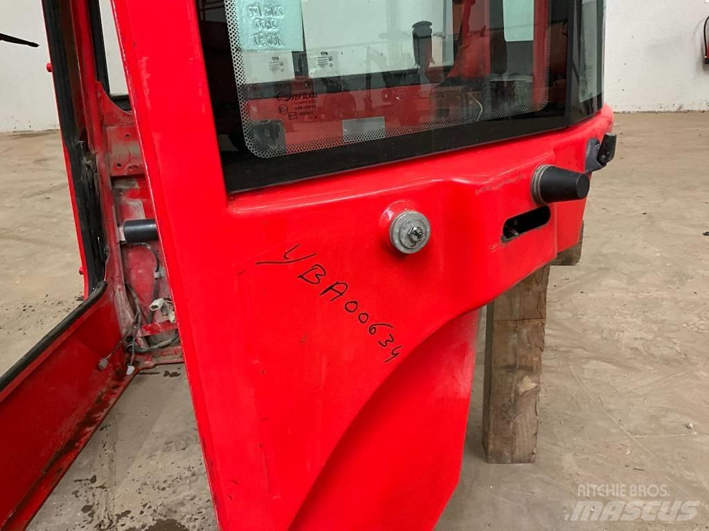 Yanmar Vio 25-6 Kabíny a interiér
