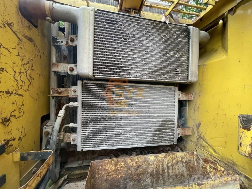 Komatsu PC 220-7 Pásové rýpadlá