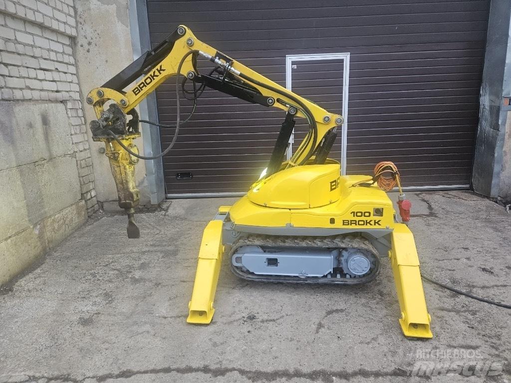 Brokk 100 Demolačné rýpadlá