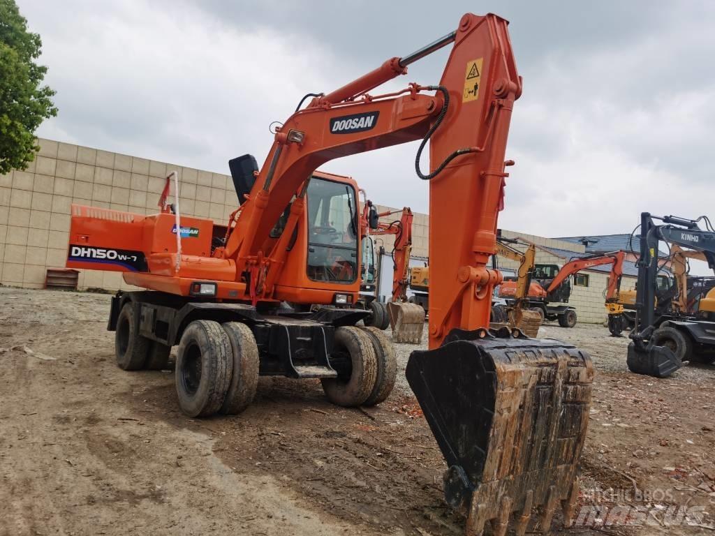 Doosan DH 150 W-7 Kolesové rýpadlá
