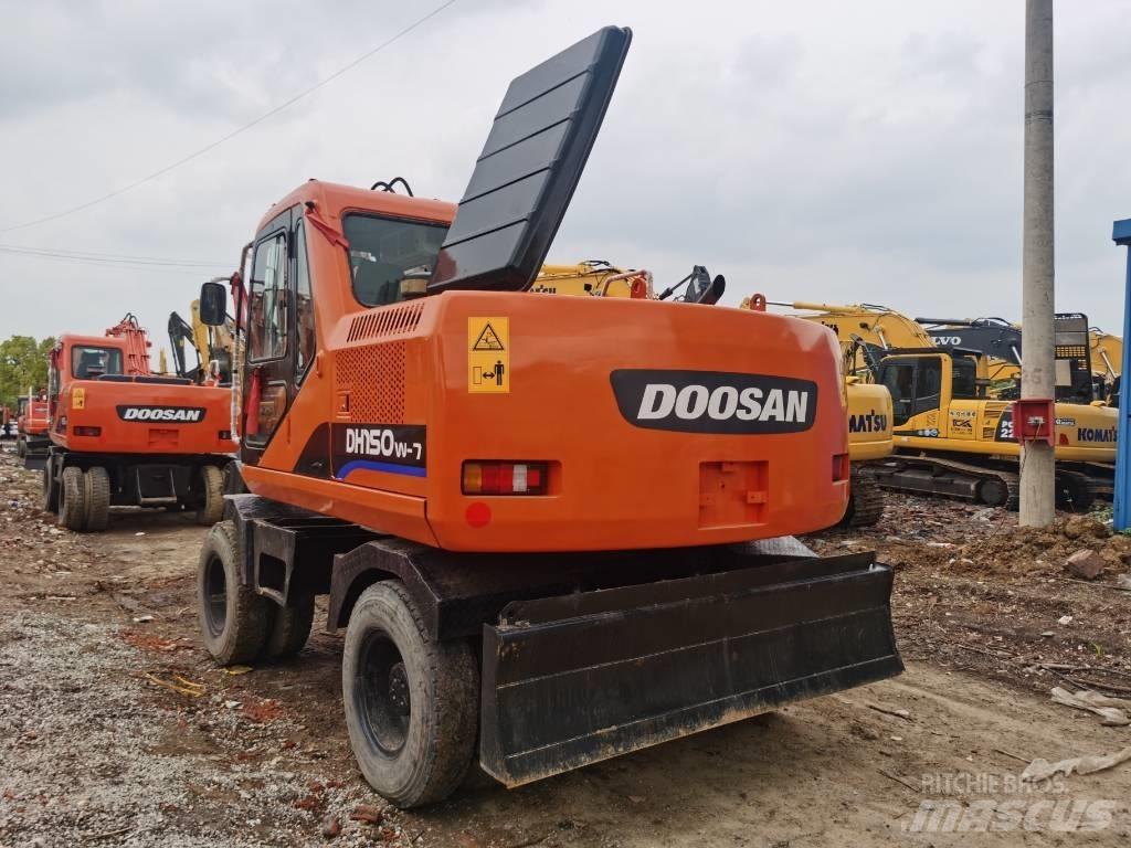 Doosan DH 150 W-7 Kolesové rýpadlá