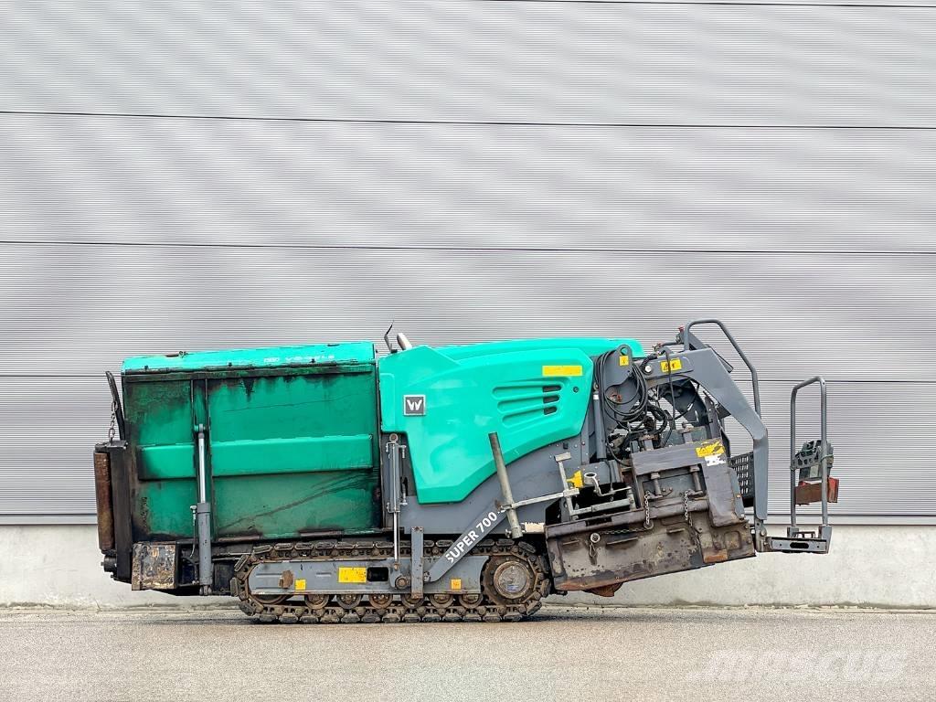 Vögele SUPER 700-3i Finišéry