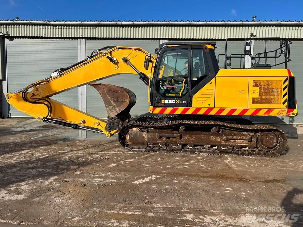 JCB 220X Pásové rýpadlá