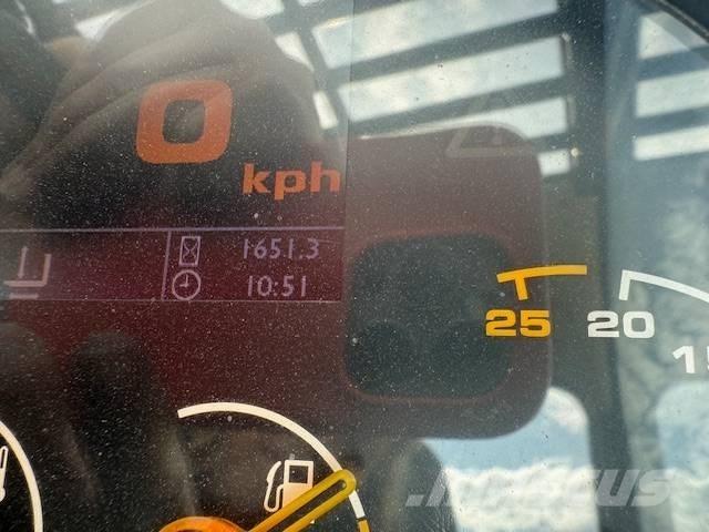 JCB 533-105 Teleskopické manipulátory