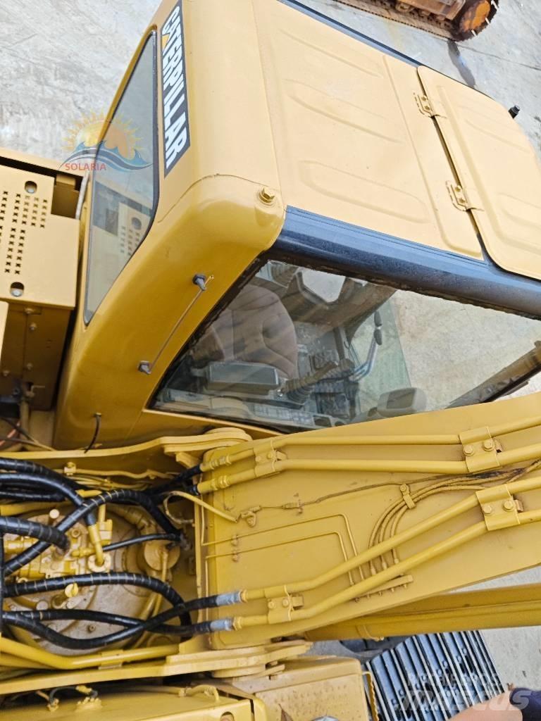 CAT 320 C L Pásové rýpadlá