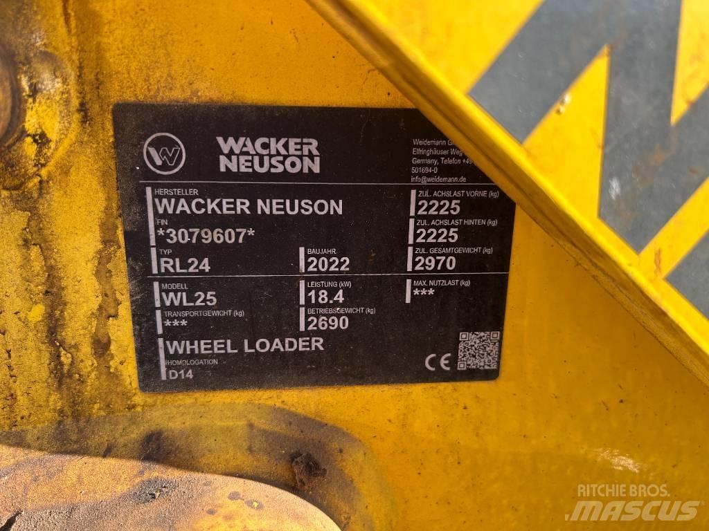 Wacker Neuson WL 25 Kolesové nakladače