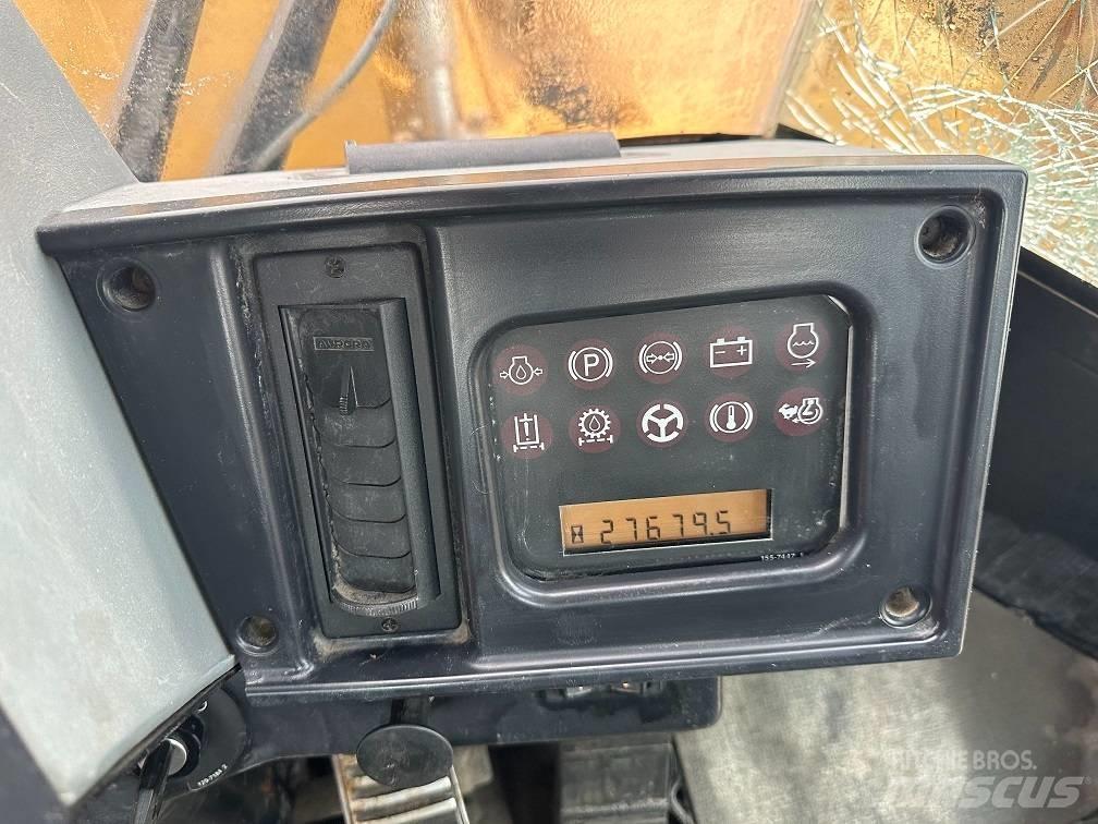 CAT 988 G Kolesové nakladače