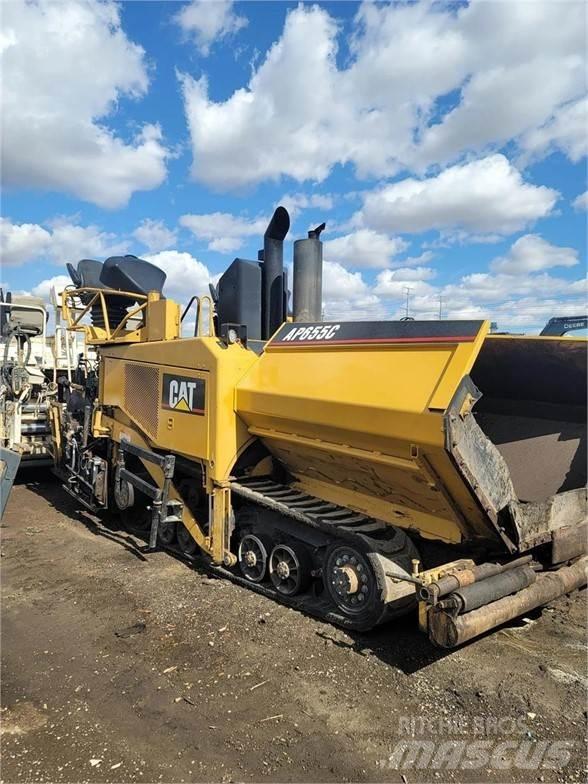 CAT AP-655C Finišéry