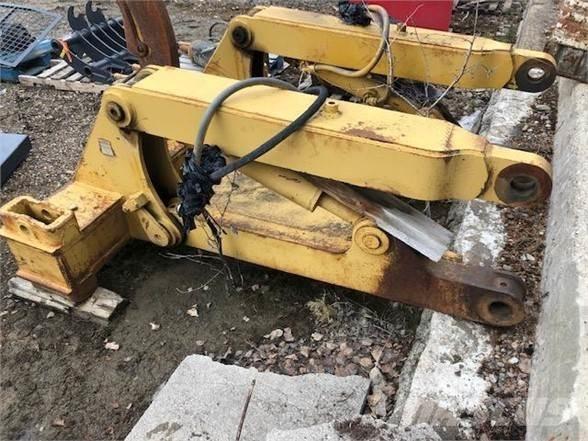 CAT D7R Rozrývače