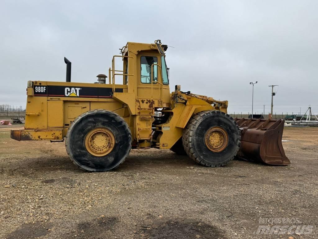 CAT 980 F Kolesové nakladače
