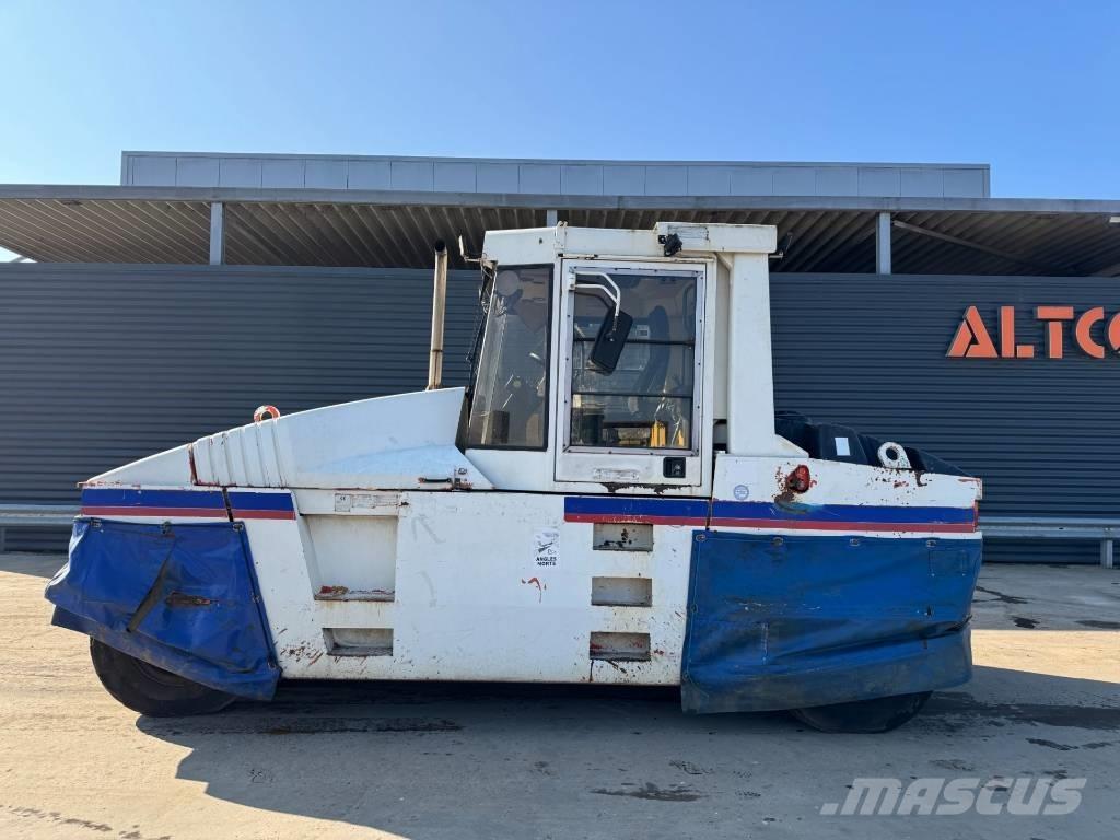 CAT RS-300B Pneumatikové valce