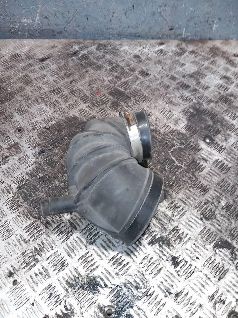 Volvo FH 12    21288834 Kabíny a interiér