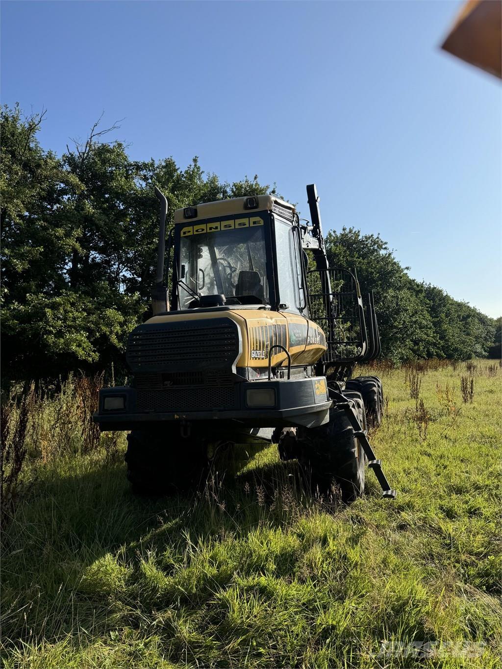 Ponsse Gazelle Lesné traktory