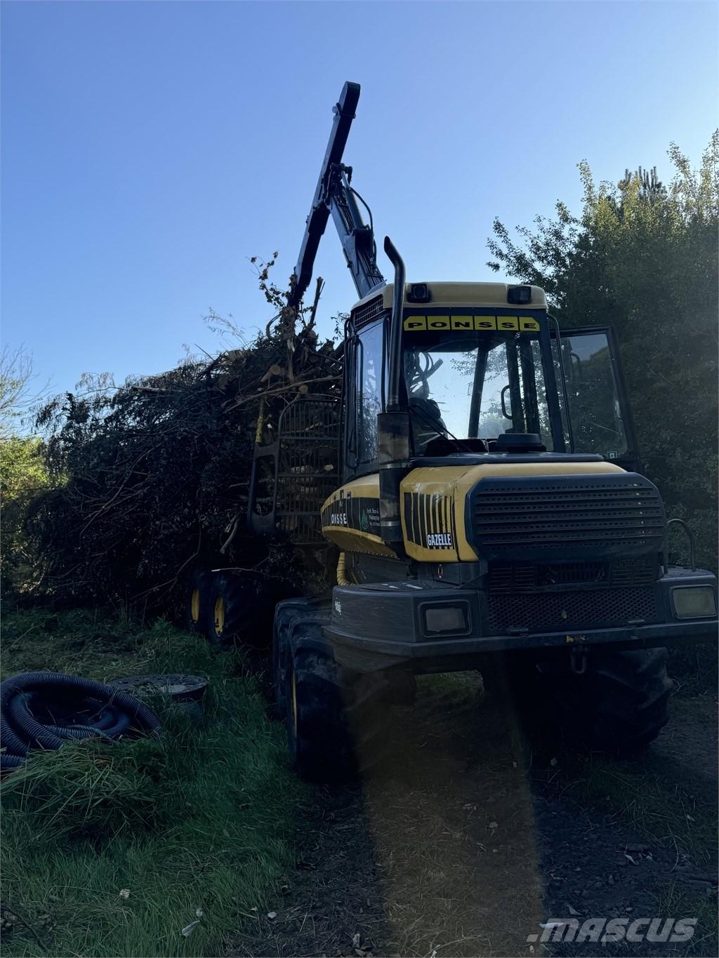 Ponsse Gazelle Lesné traktory