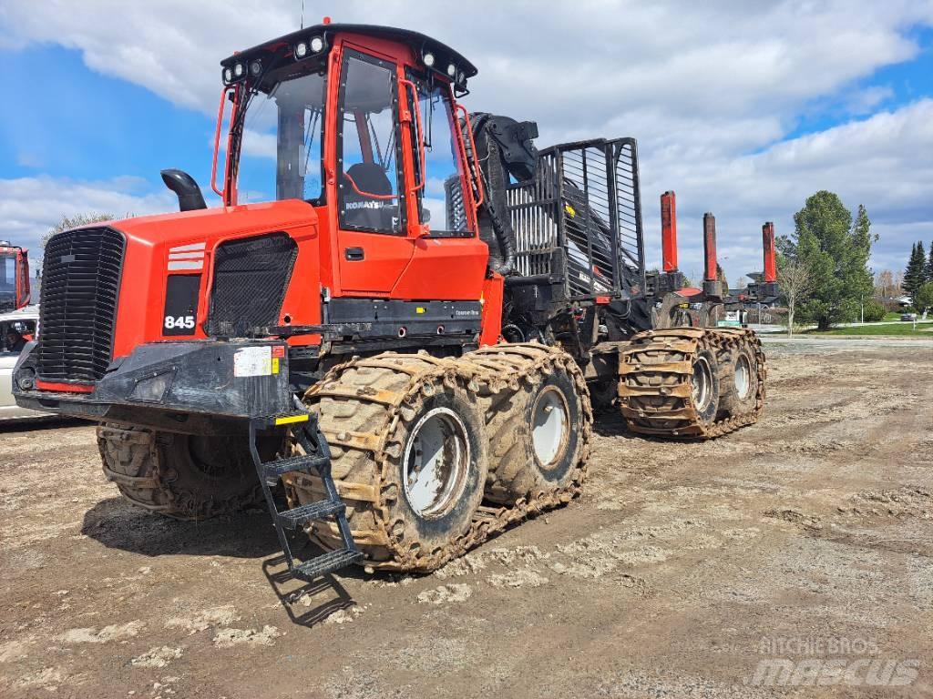 Komatsu 845 Lesné traktory